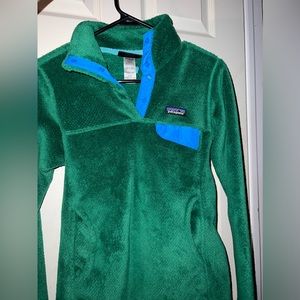 Patagonia Re-Tool Snap-T Fleece Pullover Green
Size Small